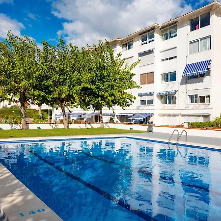 Beautiful With Pool & Sea Views 公寓 *