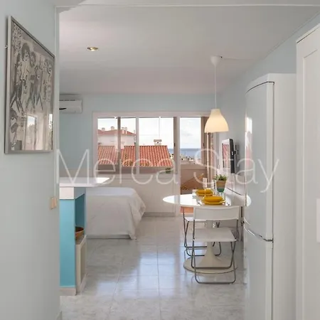 Beautiful With Pool & Sea Views 公寓 锡切斯