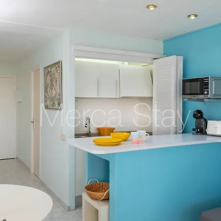 Beautiful With Pool & Sea Views 公寓 锡切斯